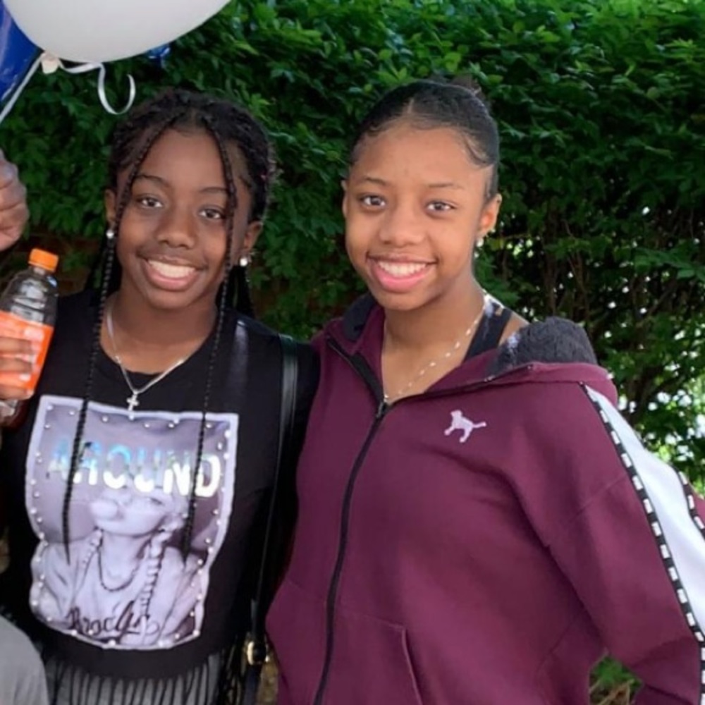 Meet your Posher, Holly